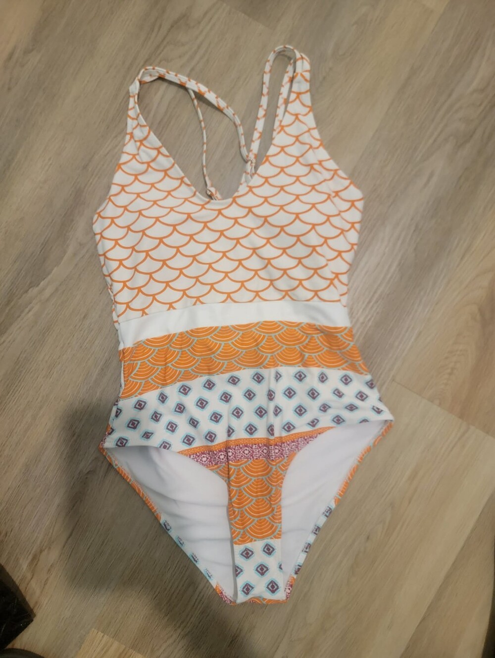 Cupshe Size M One Piece Swimsuit White, Orange and Blue